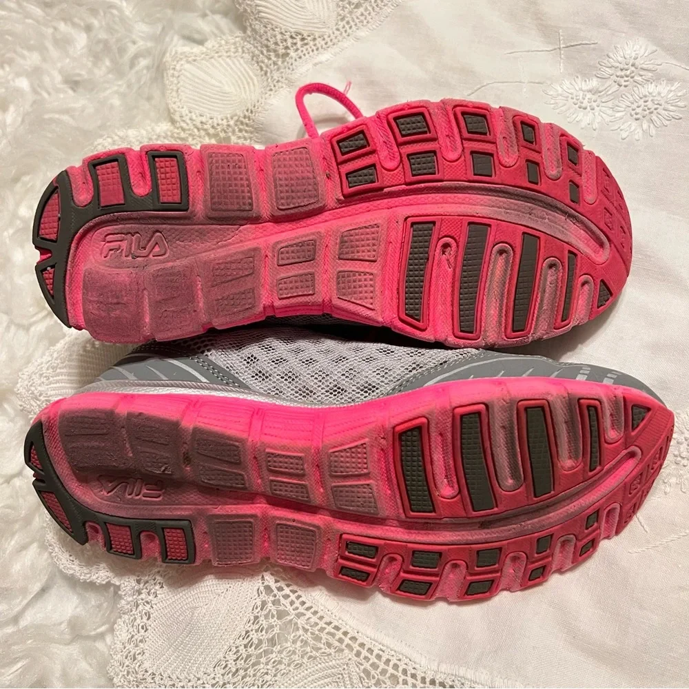 FREE Fila Athletic Sneakers Women’s 7.5 Gray Pink Lace Up Cool Max Memory Foam